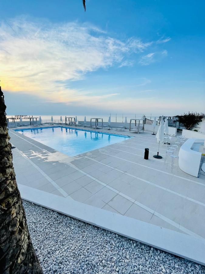 Rodi Resort Rodi Garganico Esterno foto